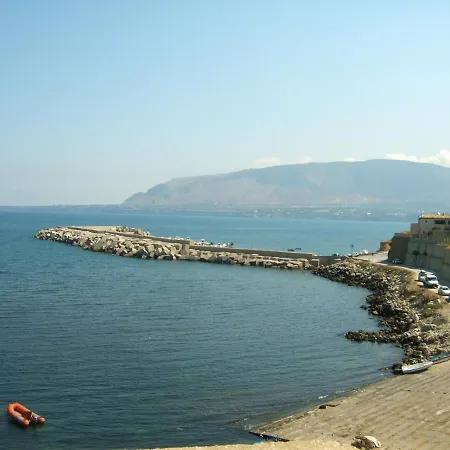 Per Vacanze Anna * Trappeto (Sicily)